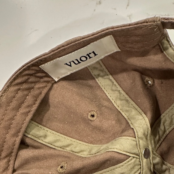 Vuori Chestnut Cap with White Logo - Picture 2 of 4